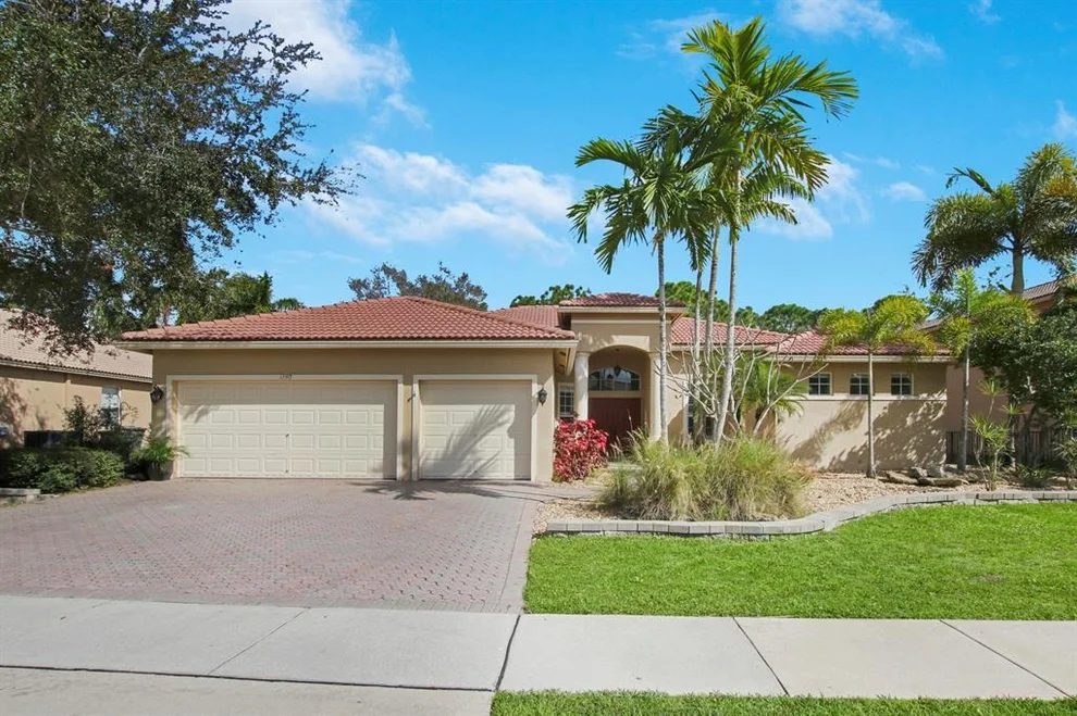 Unit for sale at 1590 Newhaven Point Lane, West Palm Beach, FL 33411