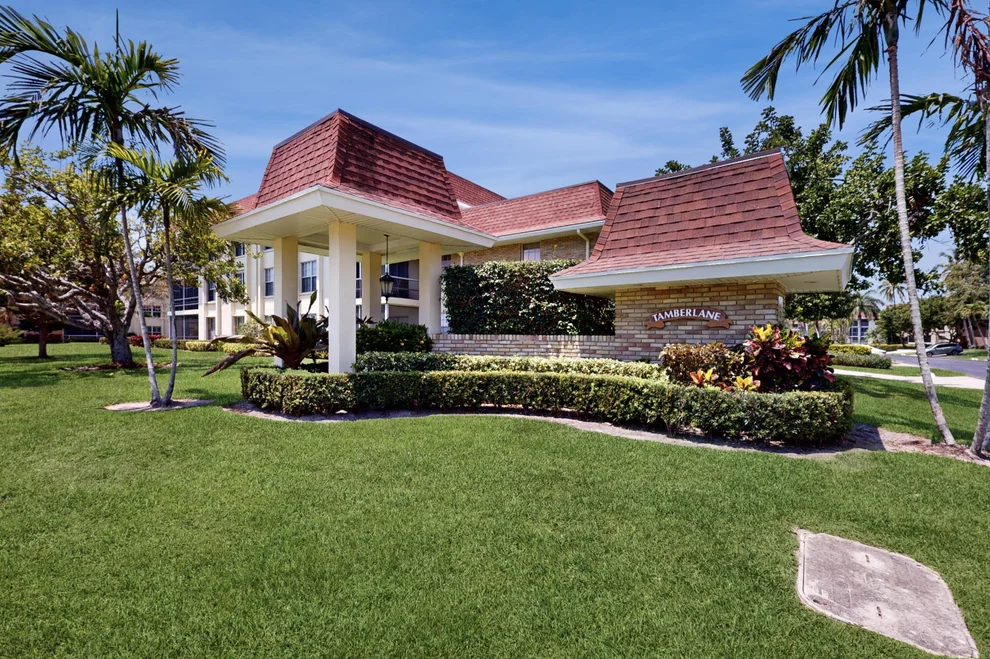 Unit for sale at 5540 Tamberlane Circle, Palm Beach Gardens, FL 33418