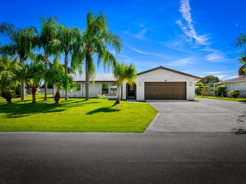 Unit for sale at 388 SE Tranquilla Avenue, Port St Lucie, FL 34983