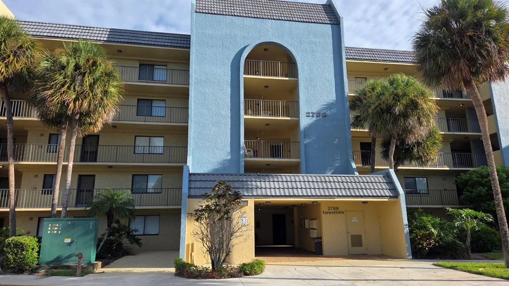 Unit for sale at 2788 Tennis Club Drive, West Palm Beach, FL 33417