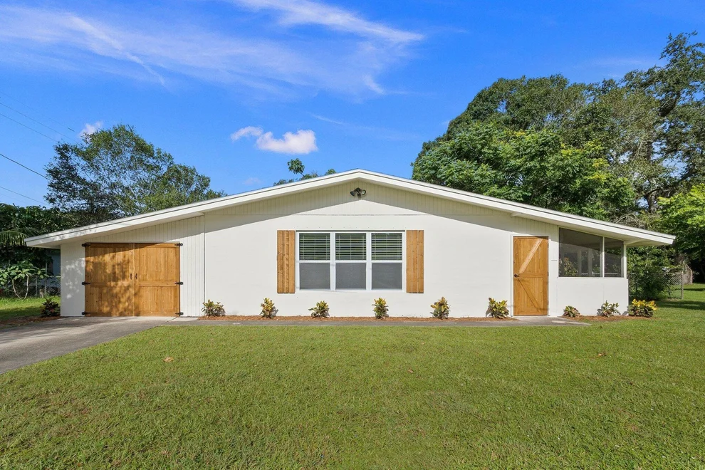 Unit for sale at 2709 S 28th Street, Fort Pierce, FL 34981