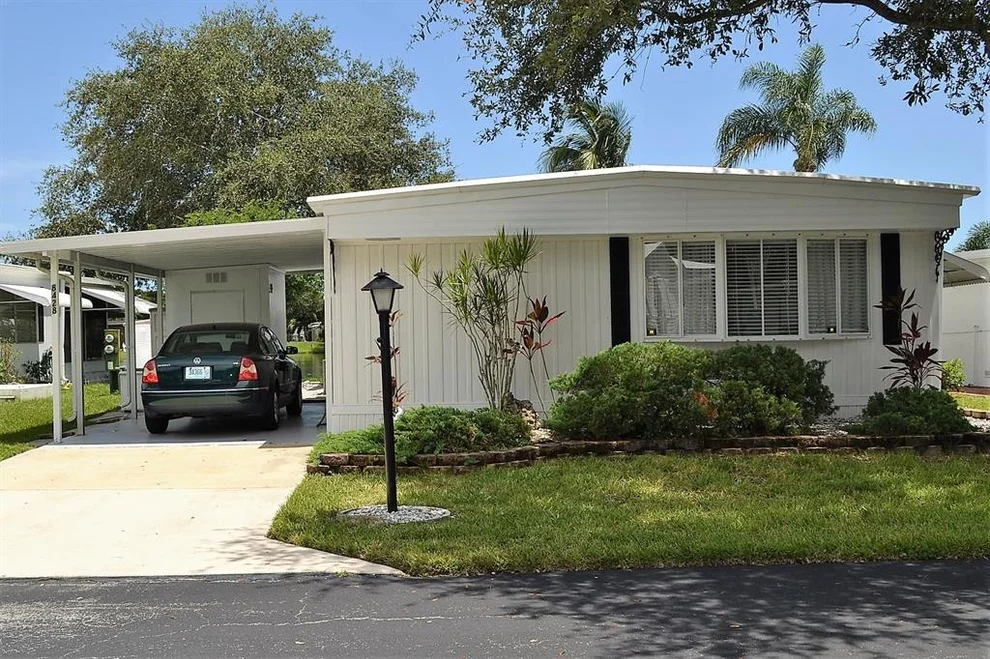 Unit for sale at 8428 E Club Road, Boca Raton, FL 33433