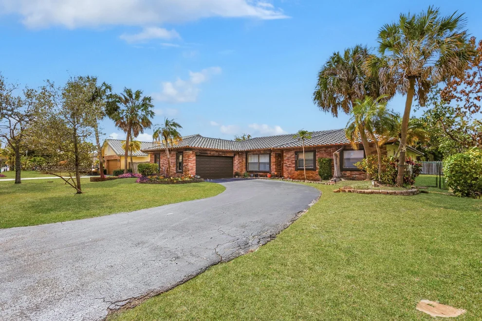 Unit for sale at 1280 NW 114th Avenue, Coral Springs, FL 33071