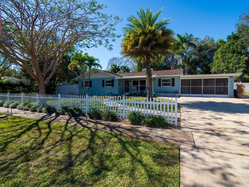 Unit for sale at 1945 34th Avenue, Vero Beach, FL 32960