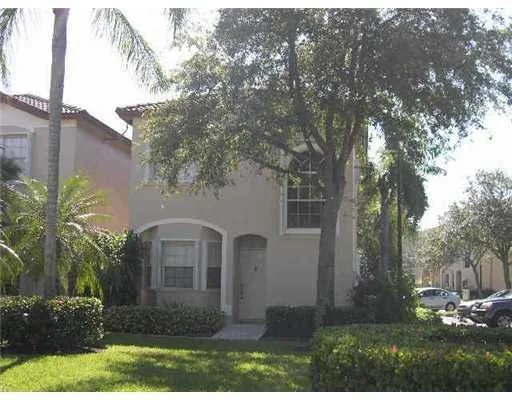Unit for sale at 16249 Emerald Cove Road, Weston, FL 33331