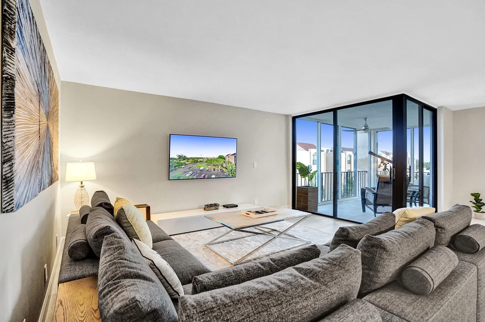 Unit for sale at 500 Egret Circle, Delray Beach, FL 33444