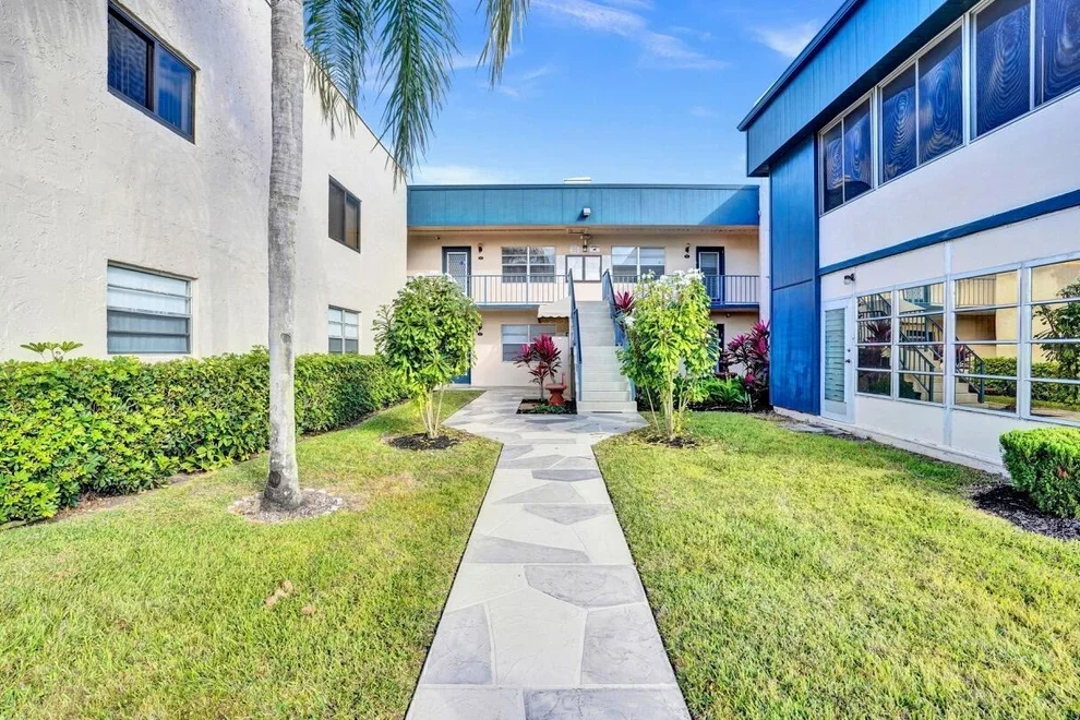 Unit for sale at 155 Flanders D, Delray Beach, FL 33484