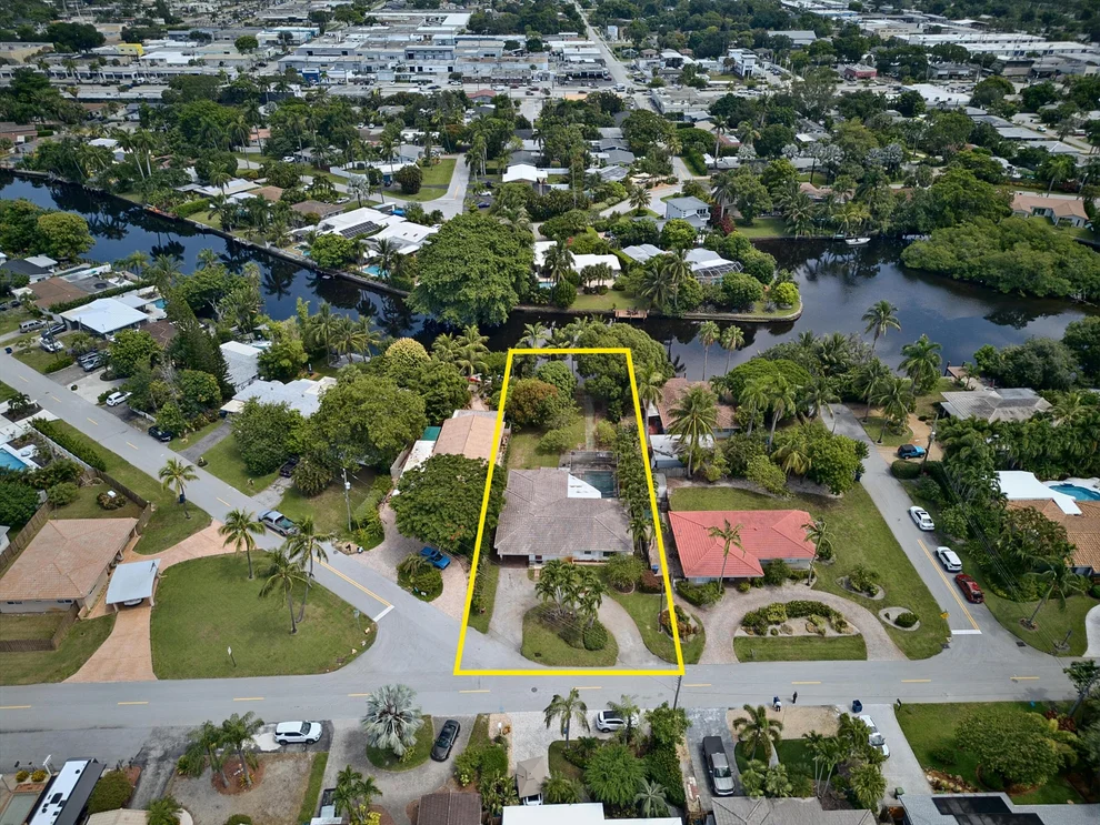 Unit for sale at 201 NE 29th Street, Wilton Manors, FL 33334