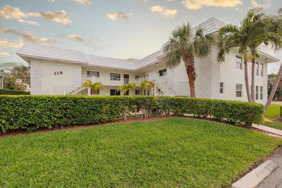 Unit for sale at 118 Yacht Club Drive, North Palm Beach, FL 33408