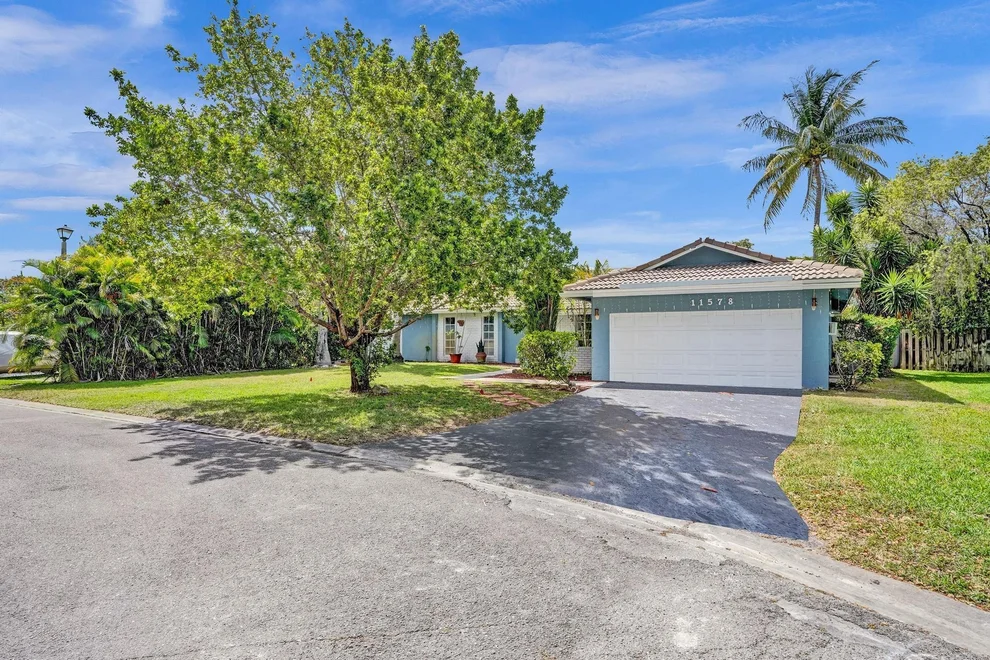 Unit for sale at 11578 NW 39th Place, Coral Springs, FL 33065