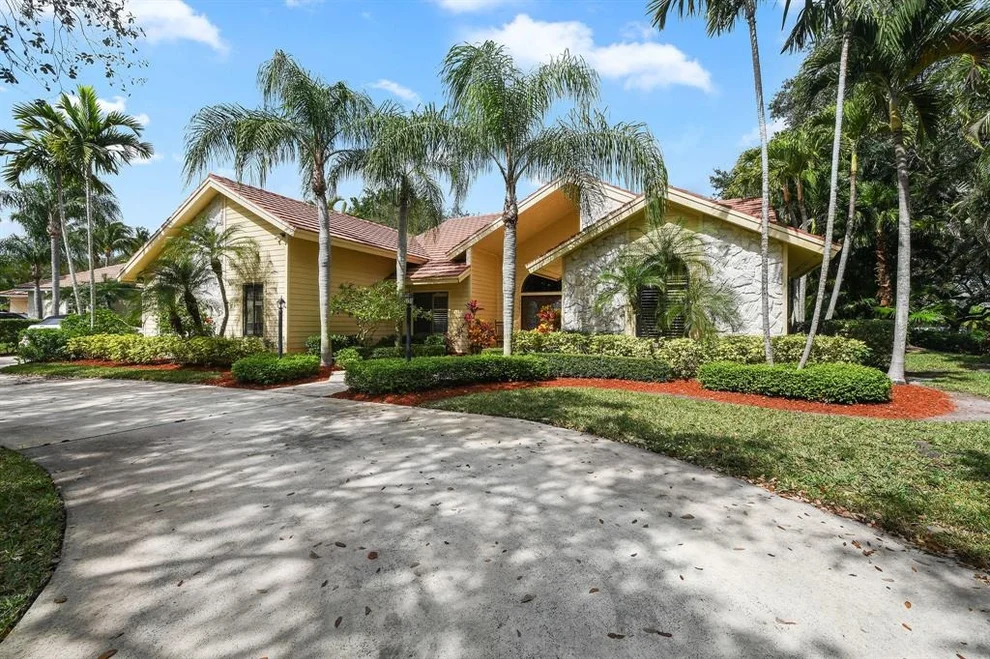 Unit for sale at 10361 SE Banyan Way, Tequesta, FL 33469