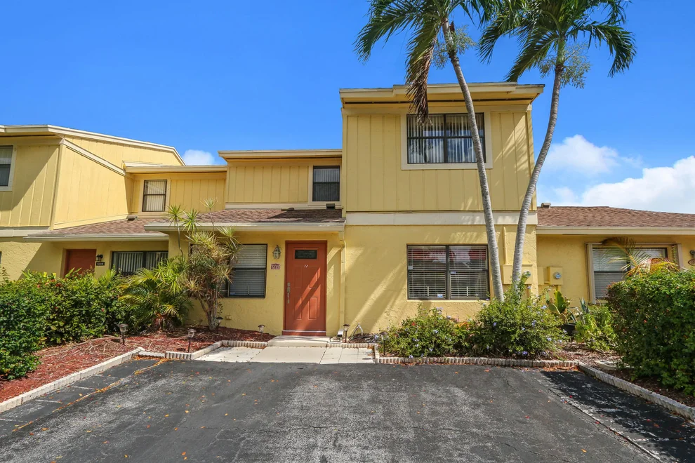 Unit for sale at 5317 Jog Lane, Delray Beach, FL 33484