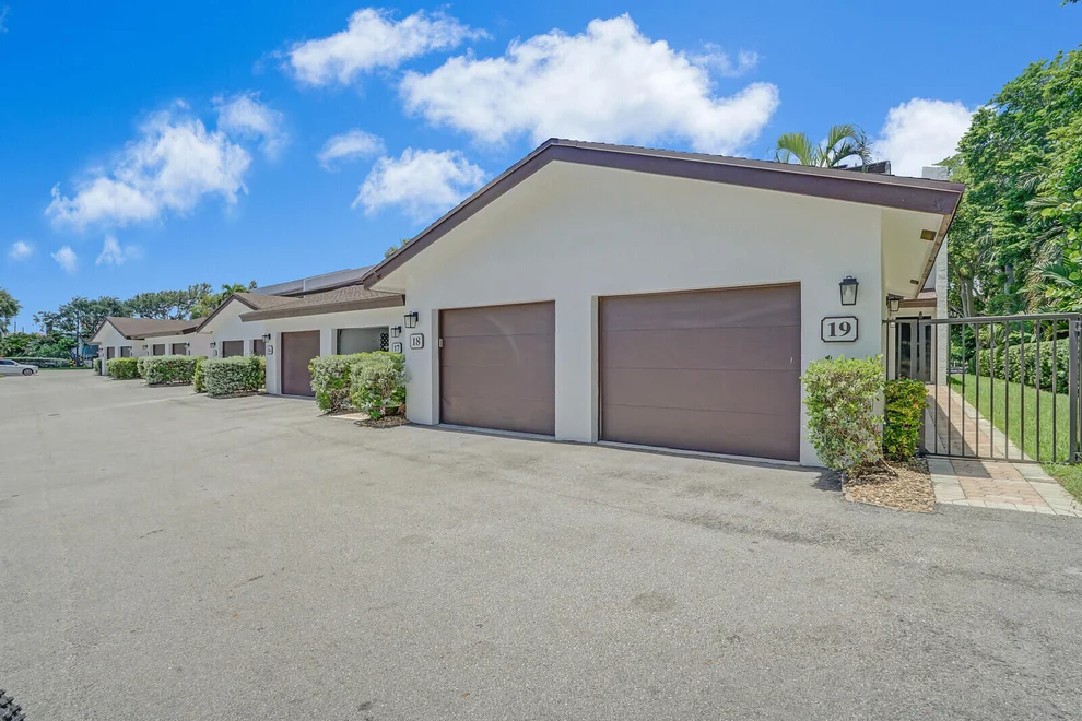 Unit for sale at 1301 N RIVERSIDE Drive, Pompano Beach, FL 33062