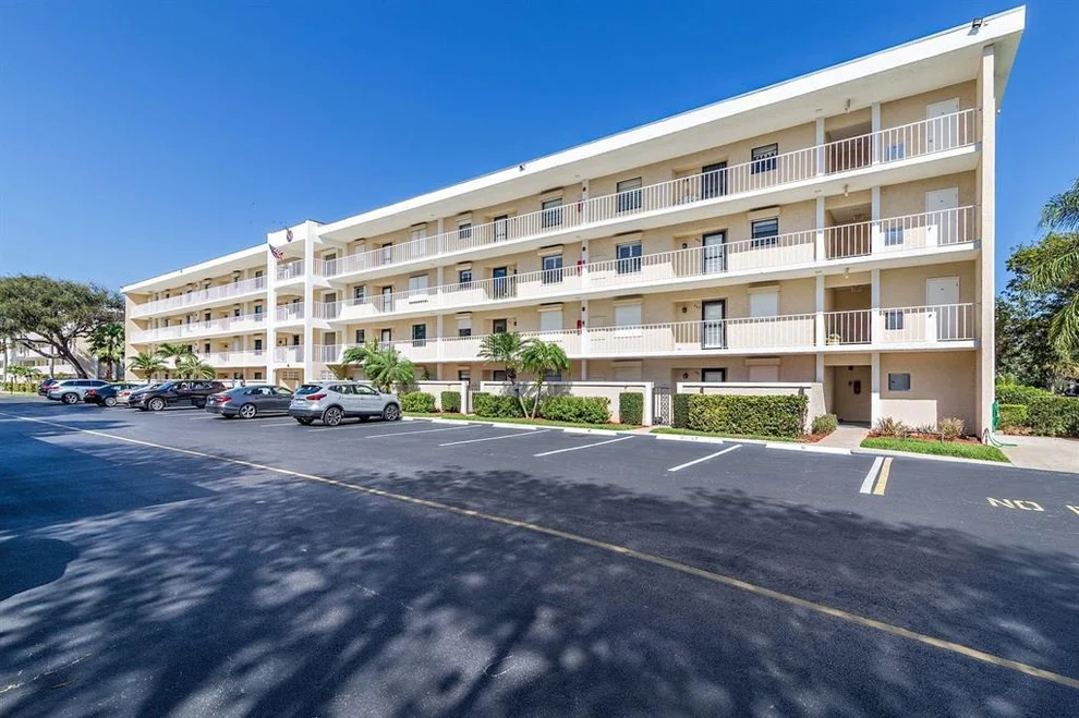 Unit for sale at 300 N Highway A1a,, Jupiter, FL 33477