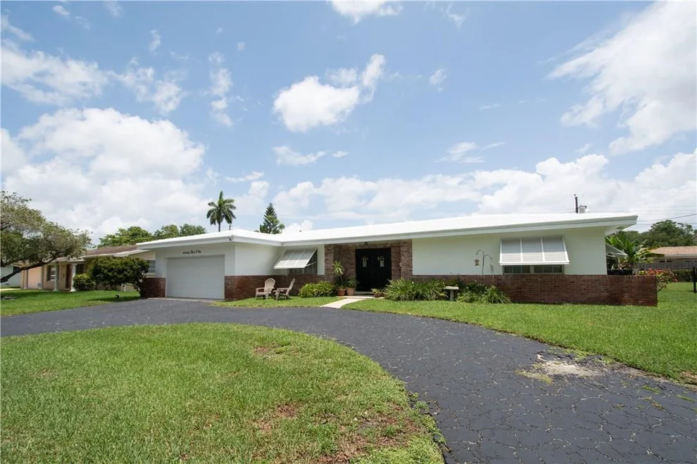 Unit for sale at 7301 NW 10th Place, Plantation, FL 33313