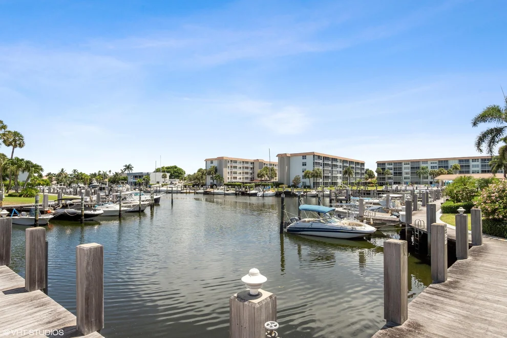 Unit for sale at 900 Dogwood Drive, Delray Beach, FL 33483