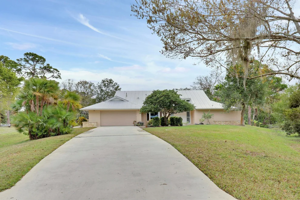 Unit for sale at 1014 SE Kitching Cove Lane, Port St Lucie, FL 34952