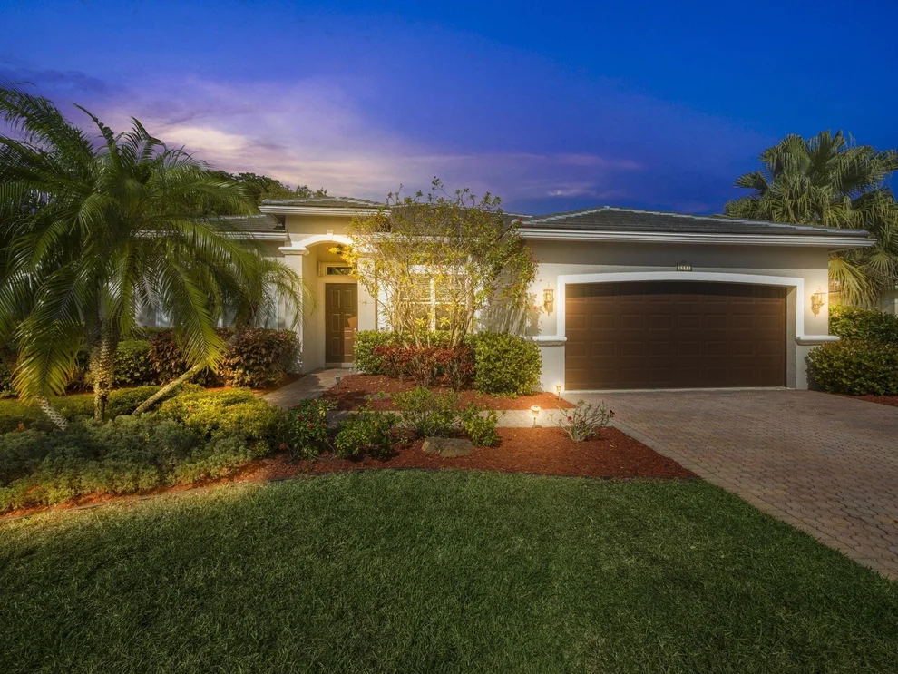 Unit for sale at 5441 Oakmont Village Circle, Lake Worth, FL 33463