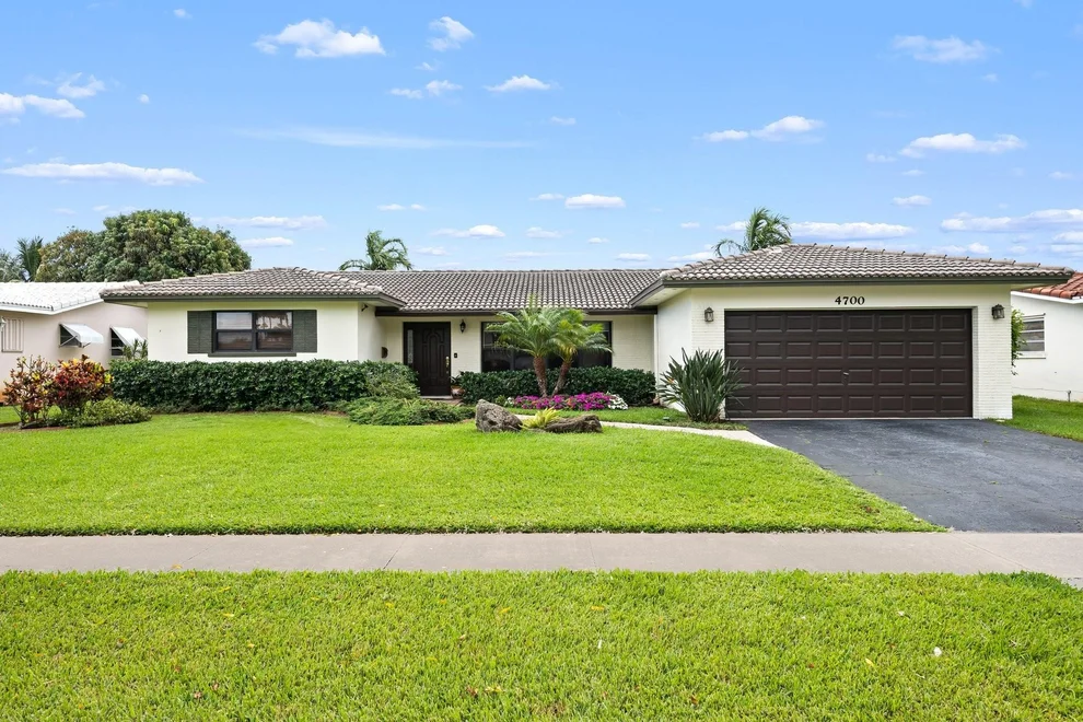 Unit for sale at 4700 Grant Street, Hollywood, FL 33021