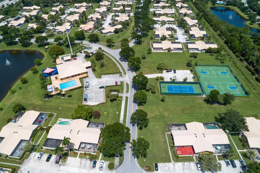 Unit for sale at 5550 Golden Eagle Circle, Palm Beach Gardens, FL 33418