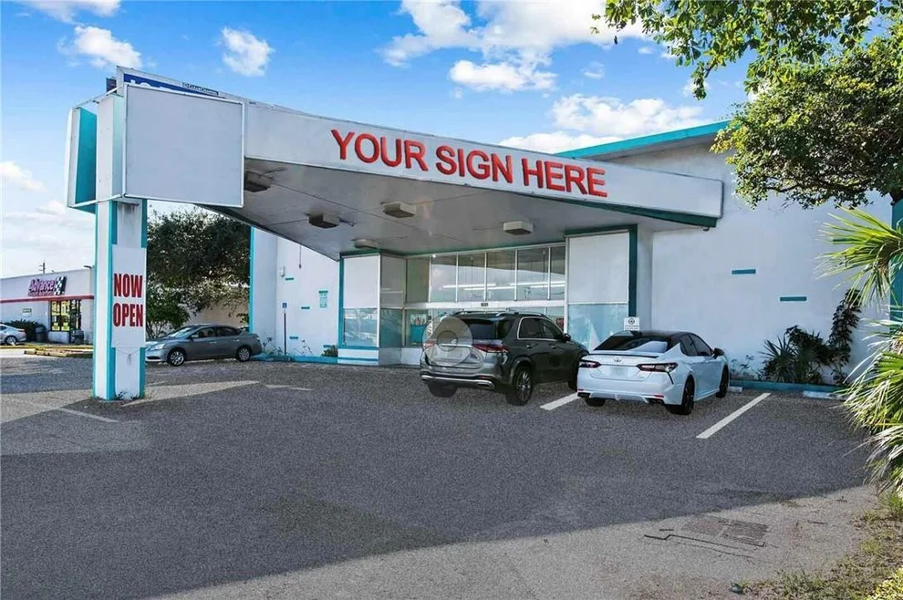 Unit for sale at 1530 E Sample Road, Pompano Beach, FL 33064