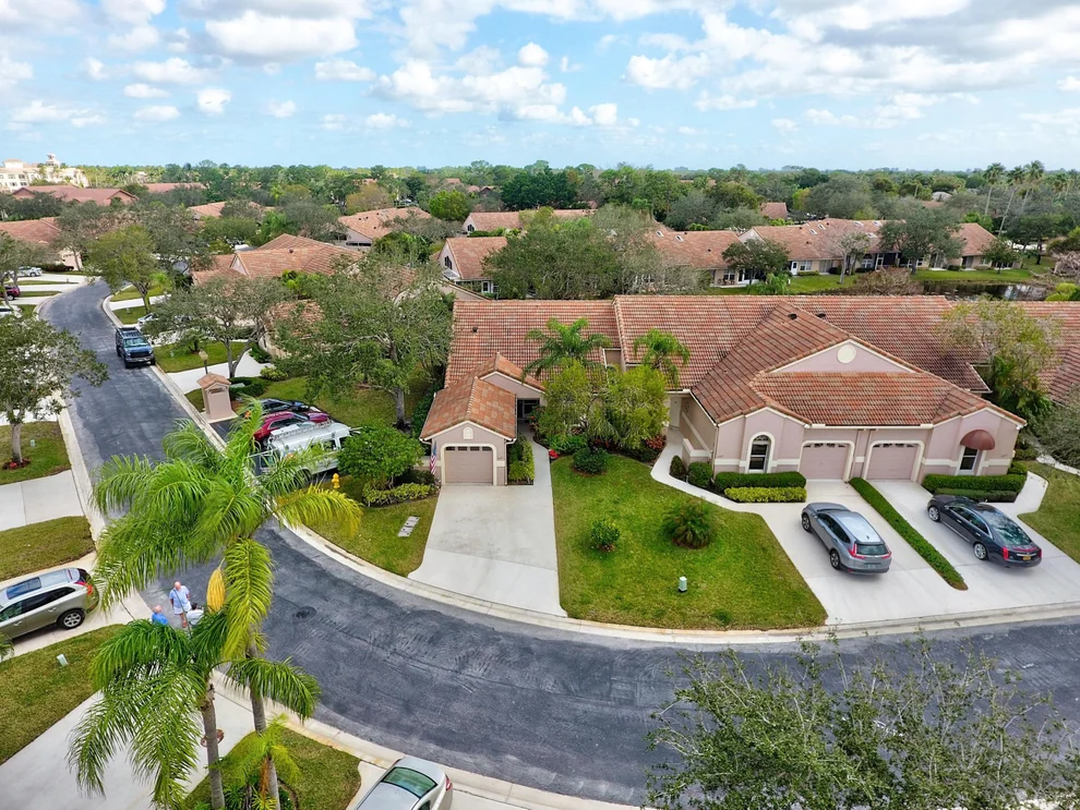 Unit for sale at 2601 Mahogany Place, Palm Beach Gardens, FL 33418