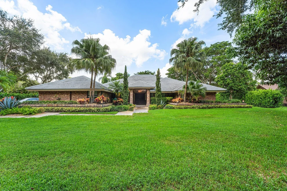 Unit for sale at 6911 ANNAPOLIS Court, Parkland, FL 33067
