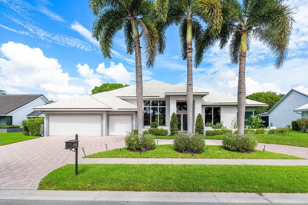 Unit for sale at 4920 Bocaire Boulevard, Boca Raton, FL 33487