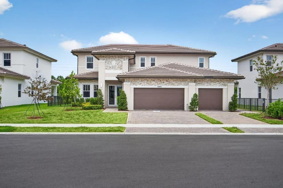 Unit for sale at 4421 SW 123rd Lane, Davie, FL 33330
