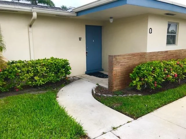 Unit for sale at 2907 Ashley Drive W, West Palm Beach, FL 33415