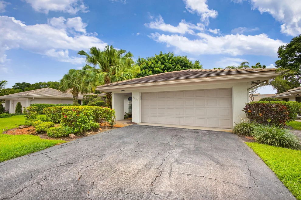 Unit for sale at 4840 Pine Tree Drive, Boynton Beach, FL 33436