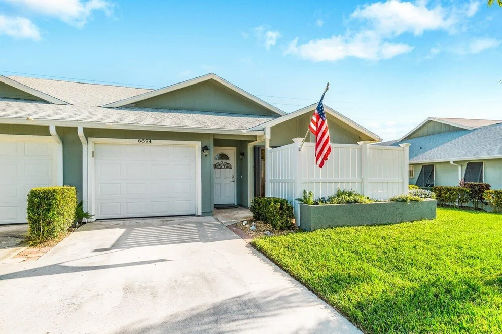 Unit for sale at 6694 SE Yorktown Drive, Hobe Sound, FL 33455
