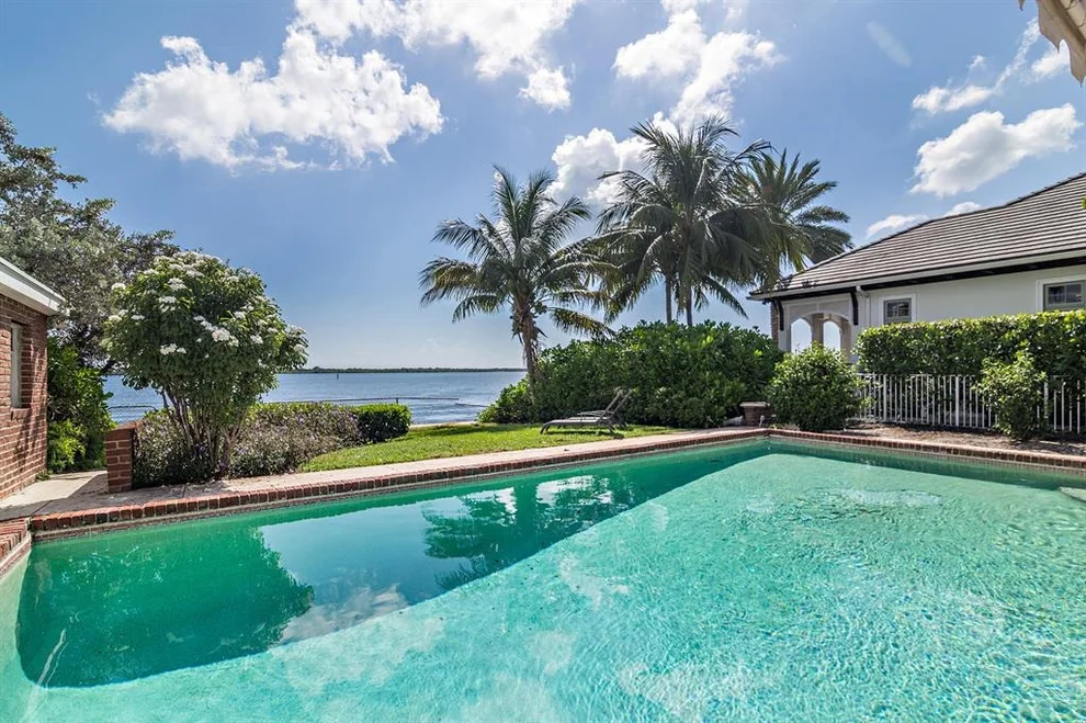 Unit for sale at 866 Lakeside Drive, North Palm Beach, FL 33408