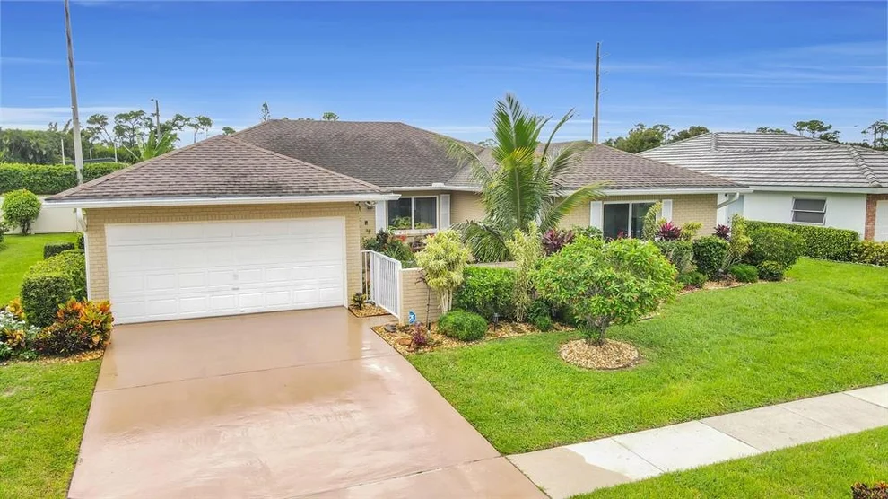 Unit for sale at 10982 Green Trail Drive S, Boynton Beach, FL 33436