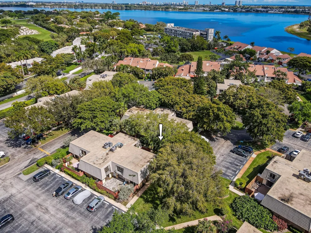 Unit for sale at 1700 Embassy Drive, West Palm Beach, FL 33401