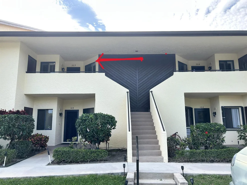 Unit for sale at 6820 SE Constitution Boulevard, Hobe Sound, FL 33455