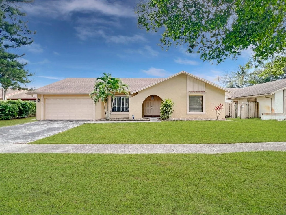 Unit for sale at 7401 NW 48th Place, Lauderhill, FL 33319