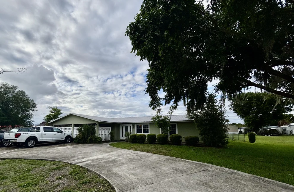 Unit for sale at 4003 SE 26th Street, Okeechobee, FL 34974