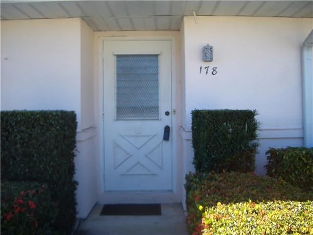 Unit for sale at 178 N Cape Cod Circle, Lake Worth, FL 33467