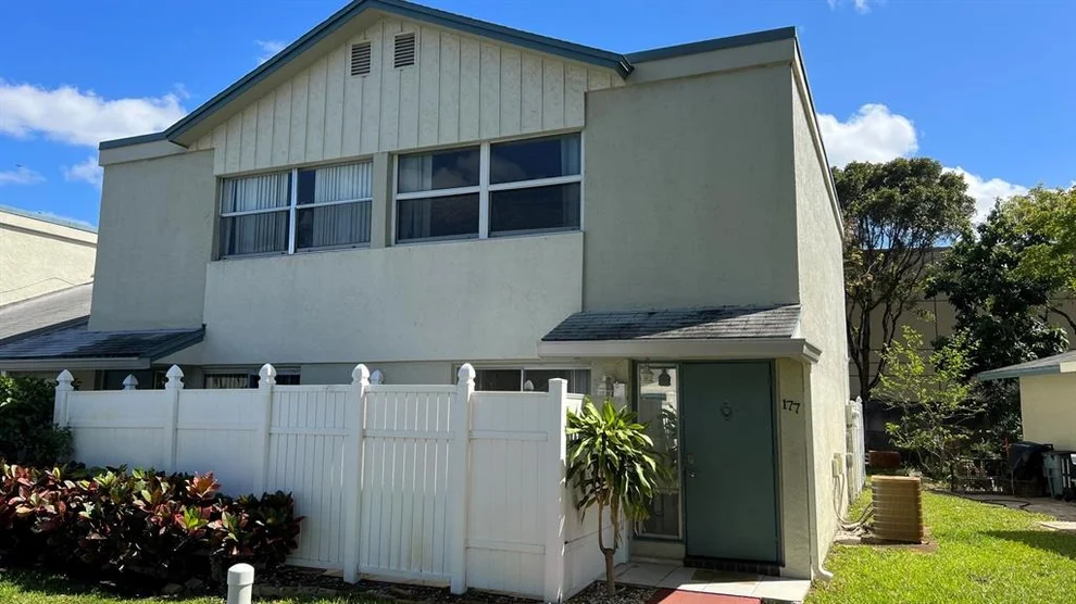 Unit for sale at 3001 NW 4th Ter, Pompano Beach, FL 33064
