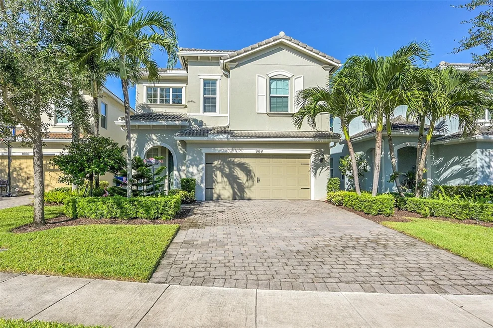 Unit for sale at 964 Banyan Drive, Hollywood, FL 33021