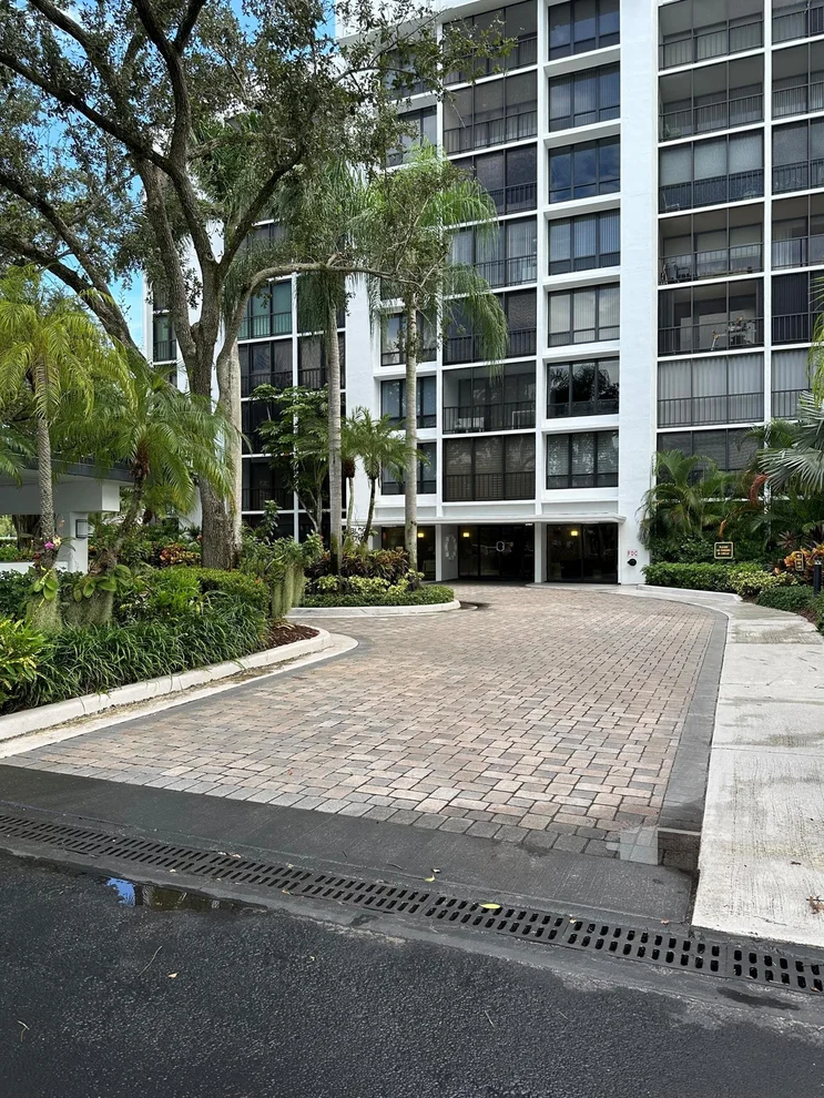 Unit for sale at 7768 Lakeside Boulevard, Boca Raton, FL 33434