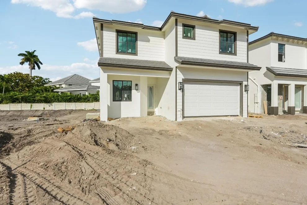 Unit for sale at 1419 SW 23rd Street, Fort Lauderdale, FL 33315