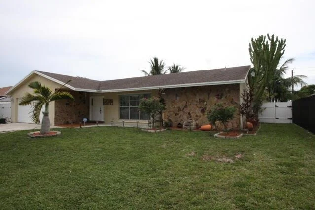 Unit for sale at 5199 Woodstone Circle E, Lake Worth, FL 33463
