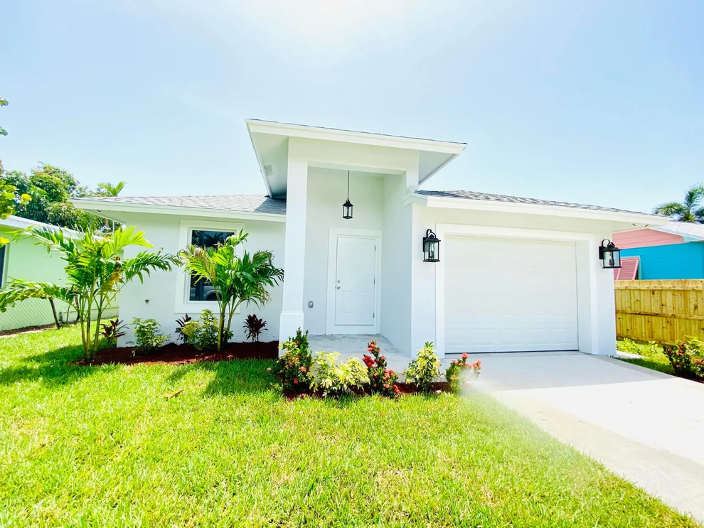 Unit for sale at 1618 N Palmway, Lake Worth Beach, FL 33460