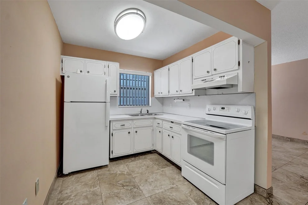 Unit for sale at 2010 Fillmore Street, Hollywood, FL 33020