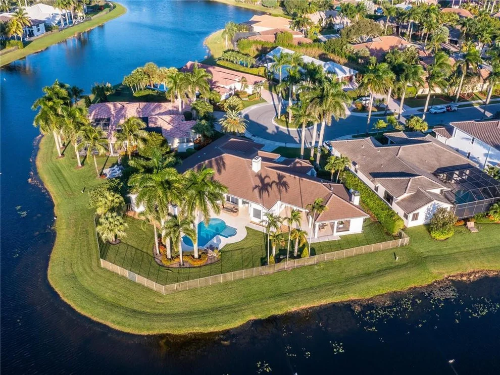 Unit for sale at 2487 Eagle Watch Lane, Weston, FL 33327