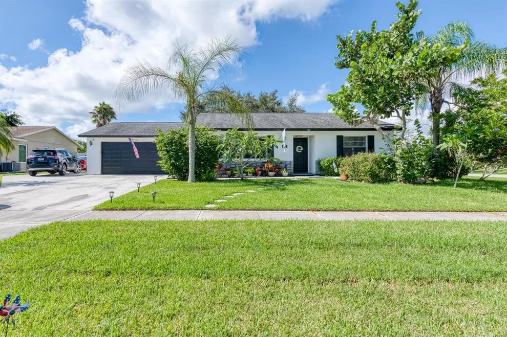 Unit for sale at 100 Segura Street, Royal Palm Beach, FL 33411