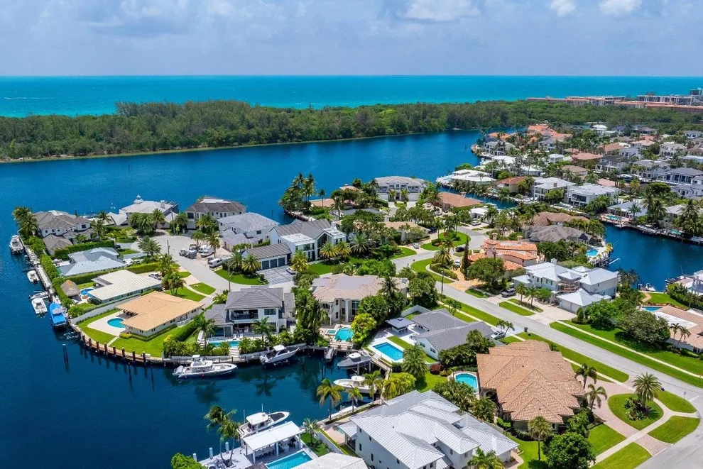 Unit for sale at 721 NE 38th Street, Boca Raton, FL 33431