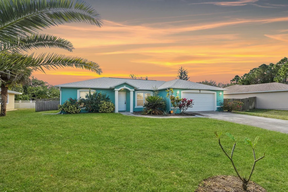 Unit for sale at 812 Majestic Avenue, Sebastian, FL 32958